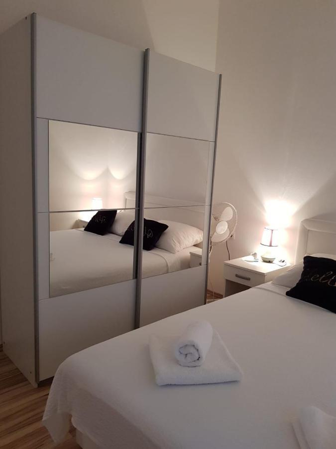 Apartman Andrea Zara Esterno foto