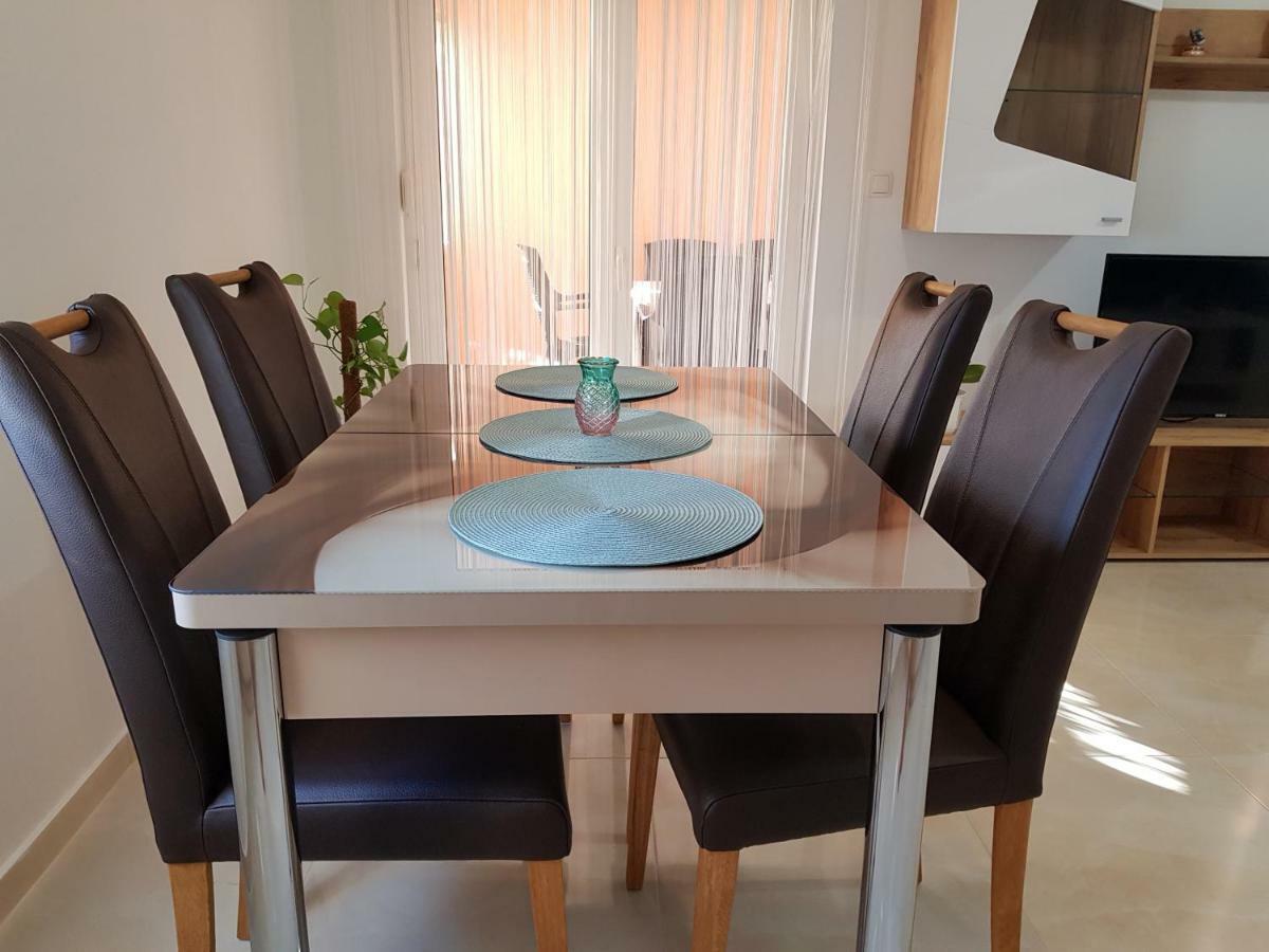 Apartman Andrea Zara Esterno foto