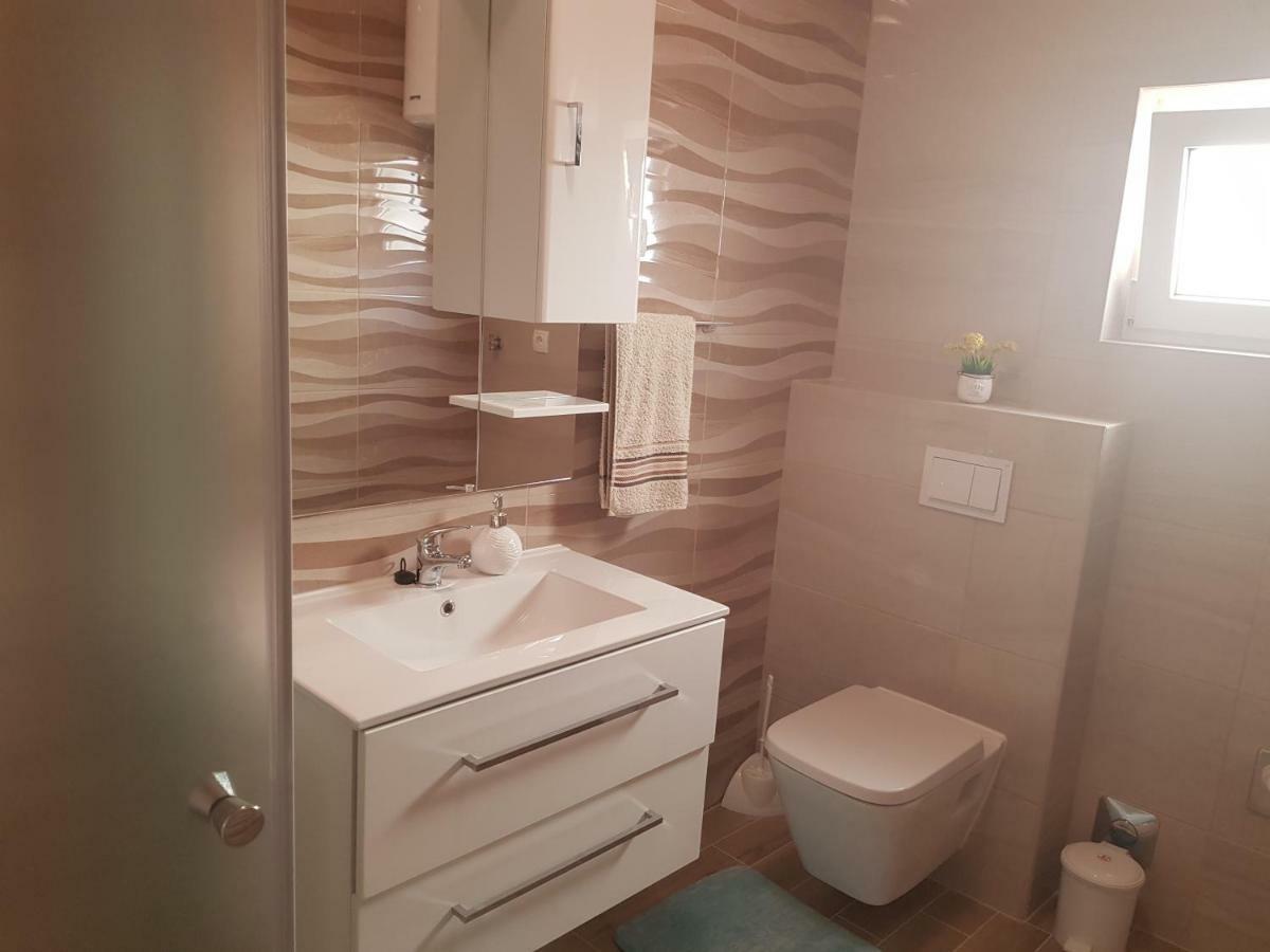 Apartman Andrea Zara Esterno foto