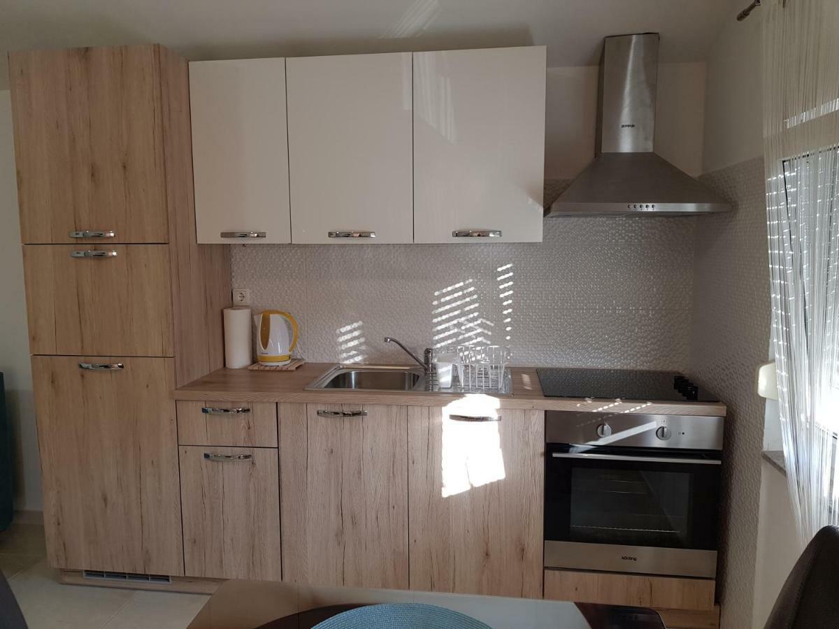 Apartman Andrea Zara Esterno foto