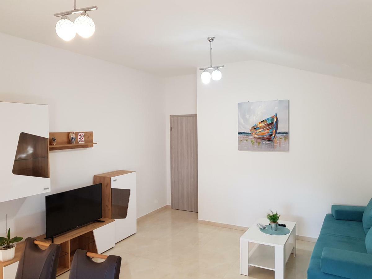 Apartman Andrea Zara Esterno foto