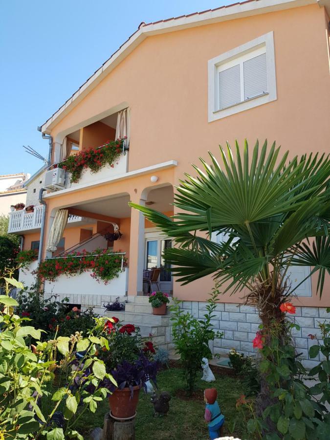 Apartman Andrea Zara Esterno foto