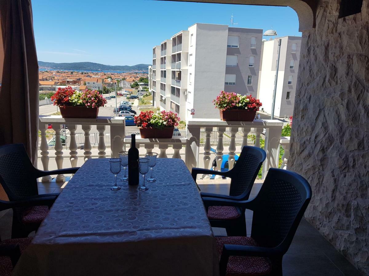 Apartman Andrea Zara Esterno foto