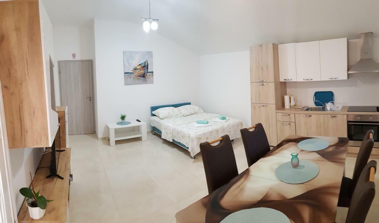 Apartman Andrea Zara Esterno foto