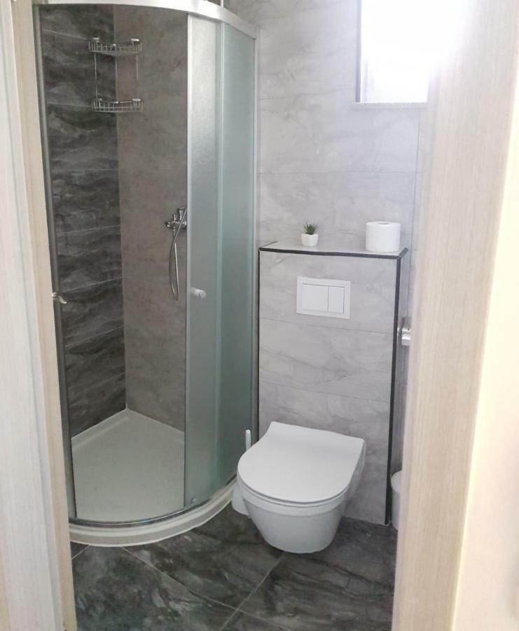 Apartman Andrea Zara Esterno foto